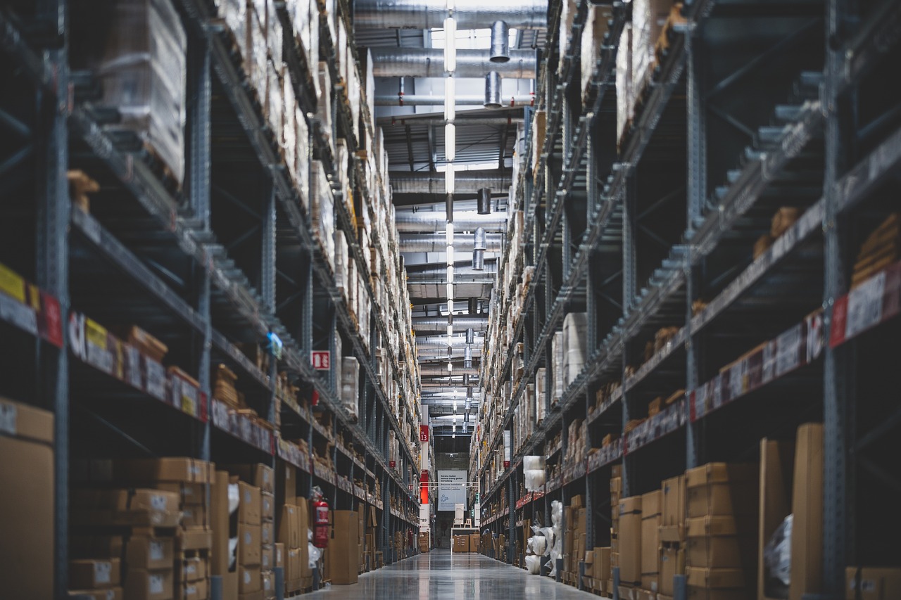 How RFID revolutionizes warehouse management: From the story of a warehouse search